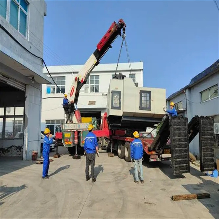 吉水电力设备吊装