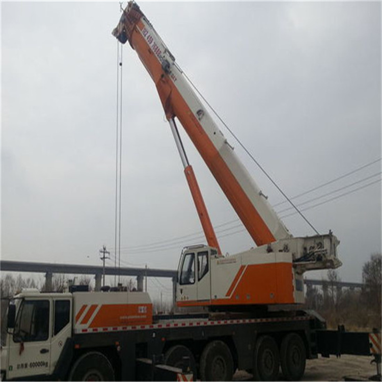 吉水12吨吊车能吊多少米高